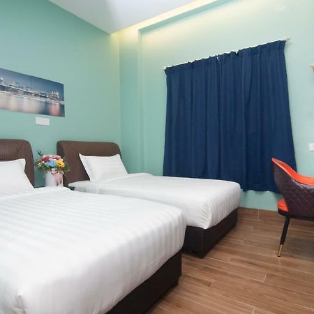 Good 9 Hotel - Bukit Dahlia Johor Bahru Eksteriør billede