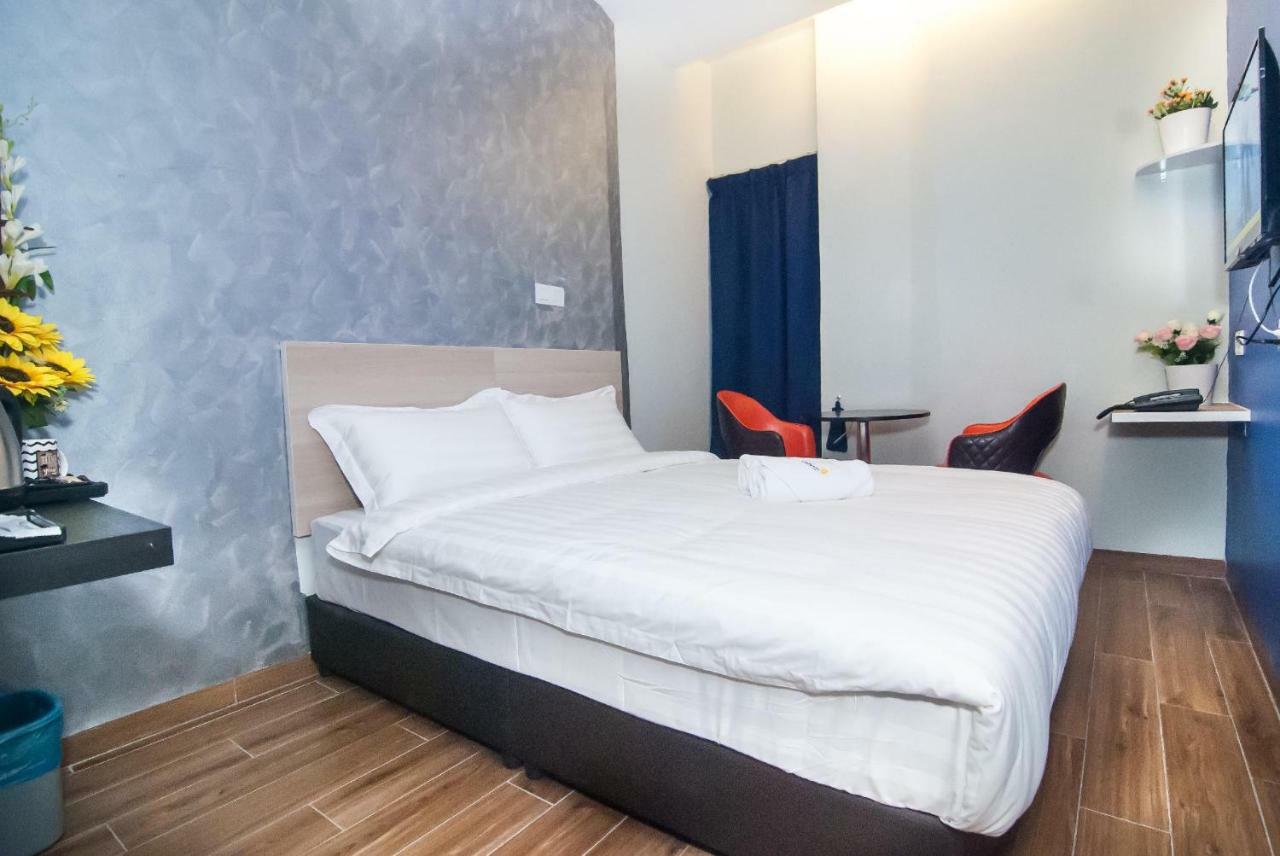 Good 9 Hotel - Bukit Dahlia Johor Bahru Eksteriør billede